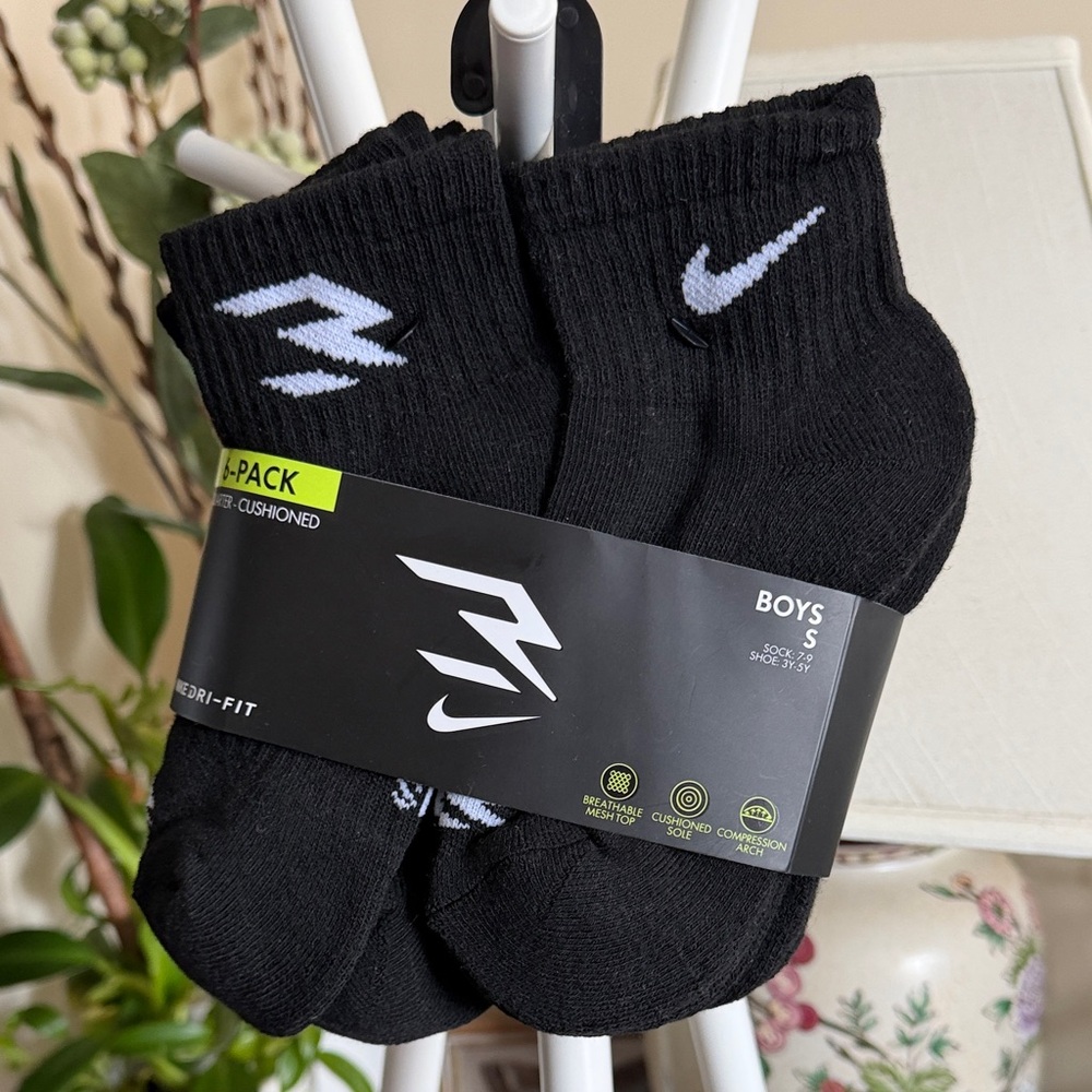 Nike Boys' Black Dri-FIT Cushioned Socks